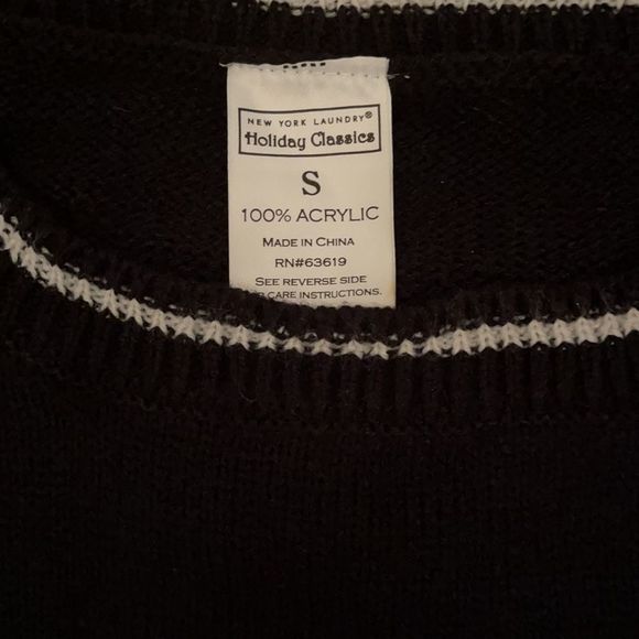 NEW HOLIDAY CLASSIC SWEATER - Picture 3 of 7